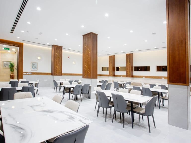 منطقة تناول الطعام في المطعم