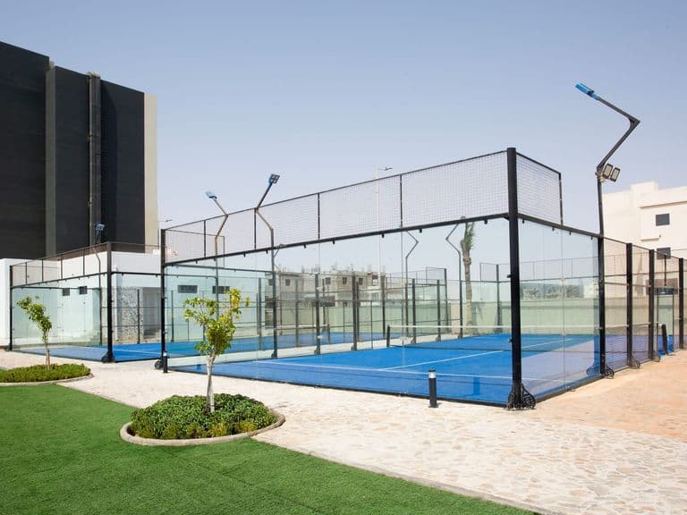ملاعب البادل